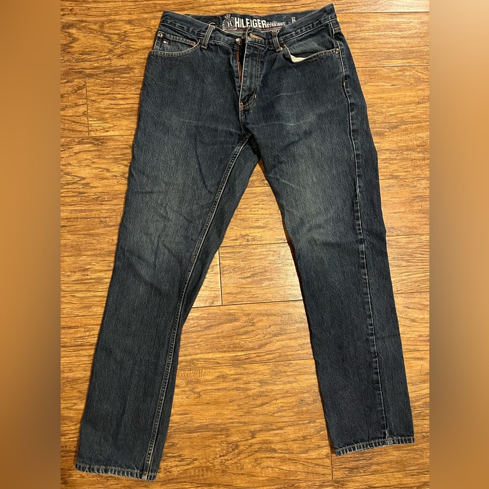 VINTAGE TOMMY HILFIGER BLUE DENIM. W32 L34